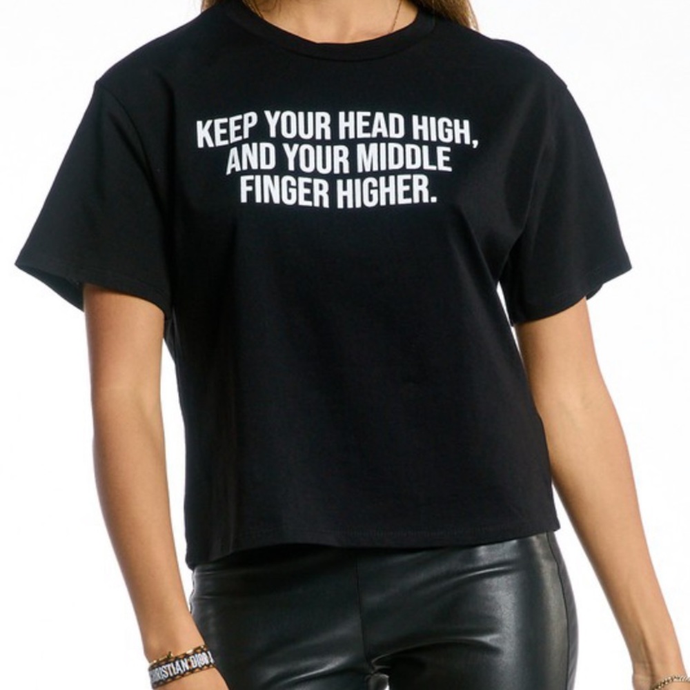 Cropped graphic tshirt